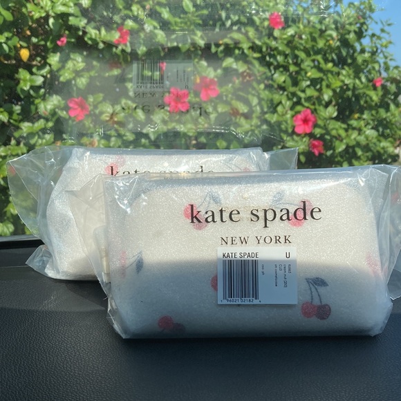 Set of Kate Spade Cosmetic Case ♠️ - Picture 3 of 3